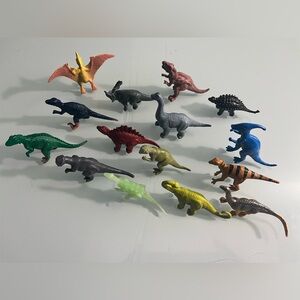 Lot 15 Dinosaur Animal Figures